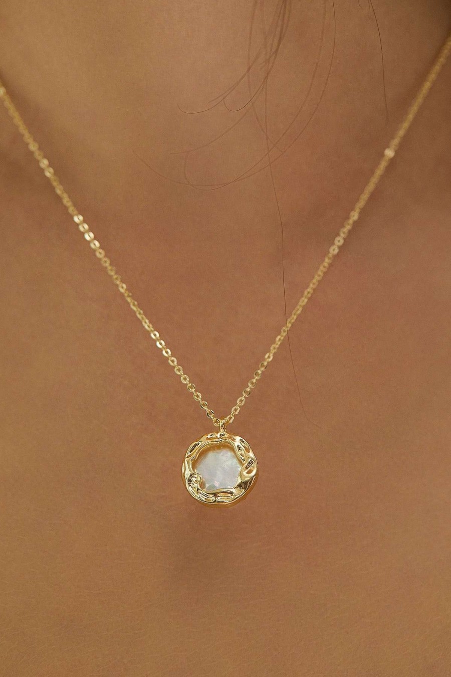 Smykker Og Tilbehor Skye Halskaeder | Charee Freshwater Pearl Pendant Halskaede Guld