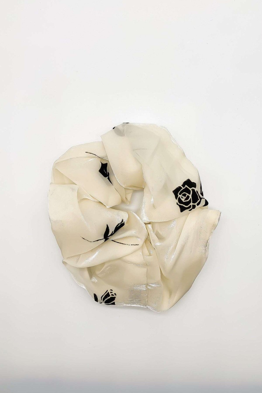 Smykker Og Tilbehor Skye Har Tilbehor | Camora Rose Satin Scrunchie Lys Beige