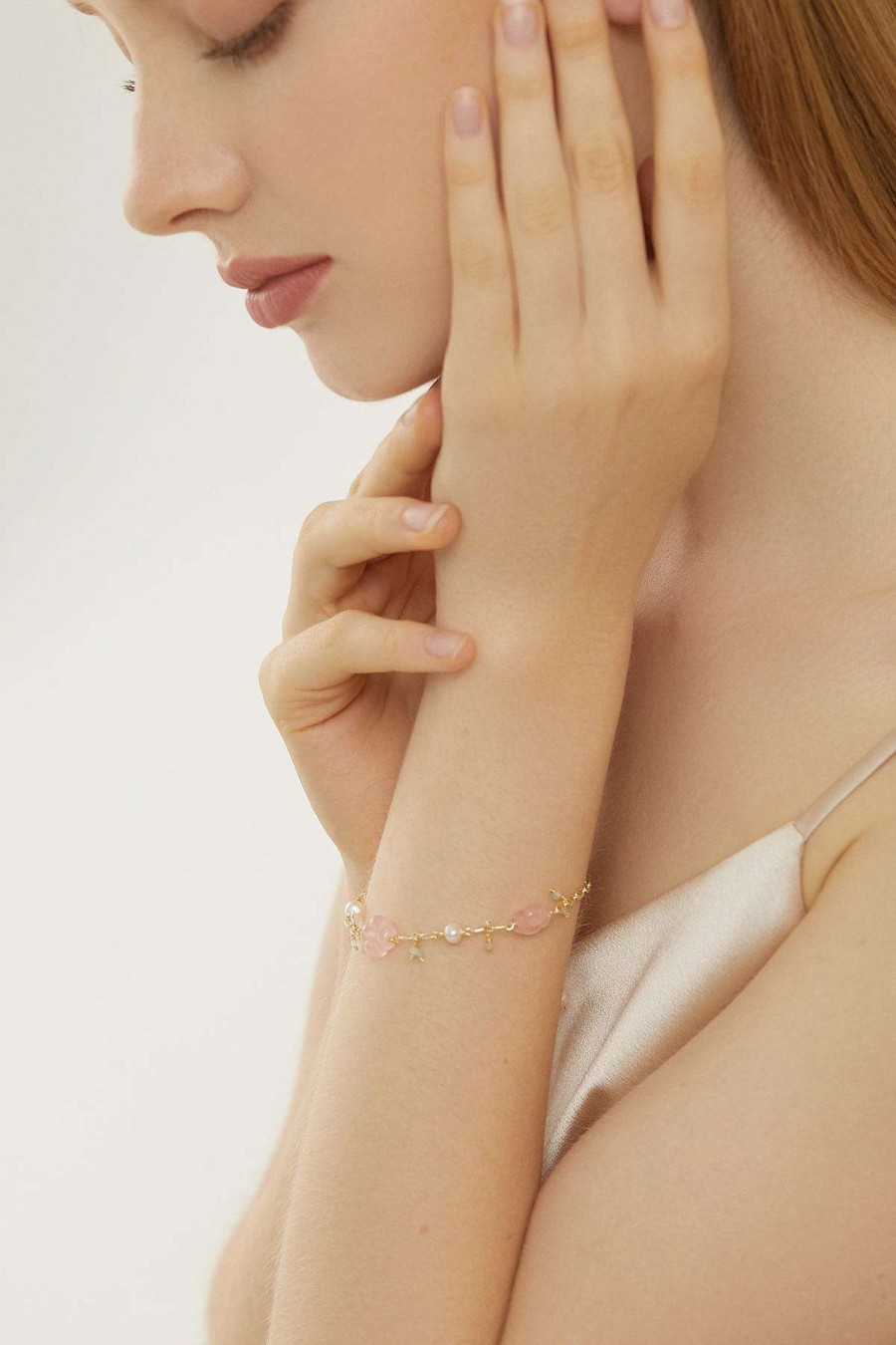 Smykker Og Tilbehor Skye Guld | Daphne Cherry Blossom Rose Quartz Pearl Armband Guld