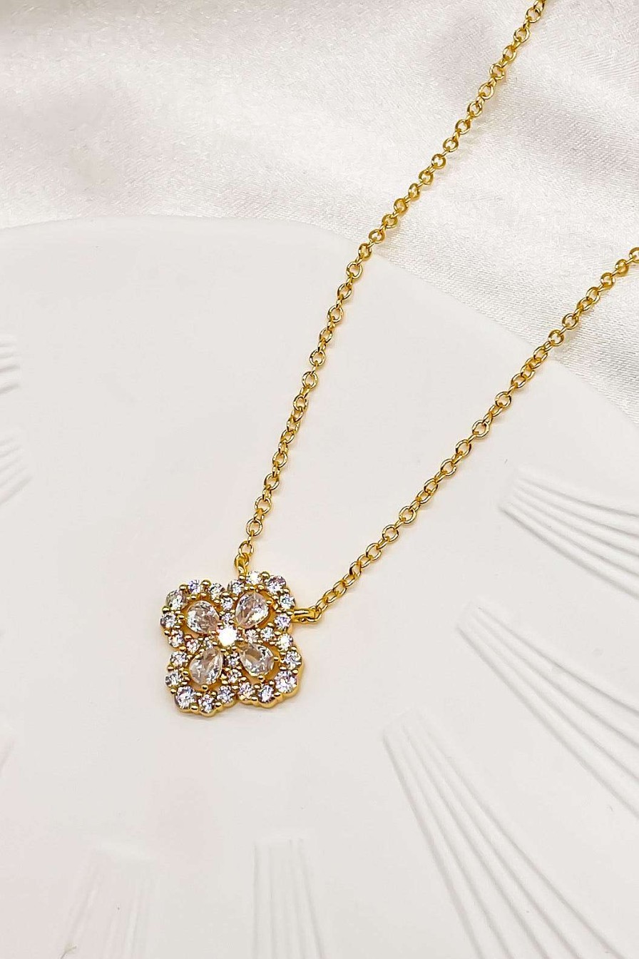 Smykker Og Tilbehor Skye Guld | Millie Crystal Clover Pendant Halskaede Guld